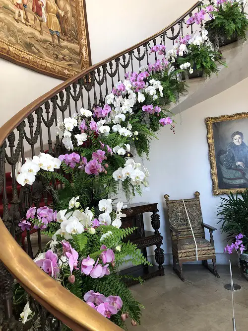 Staircase of Orchids decor ideas