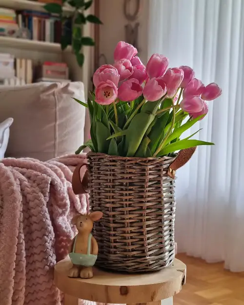 Trending Ways to Showcase Tulips 5
